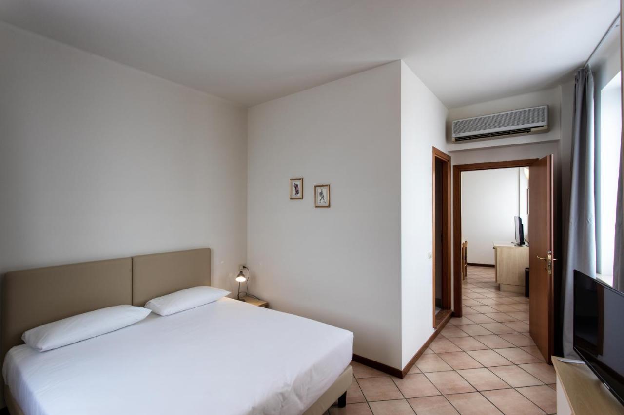 Residenza Cavour Apartahotel Parma