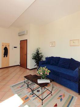 Residenza Cavour Apartahotel Parma